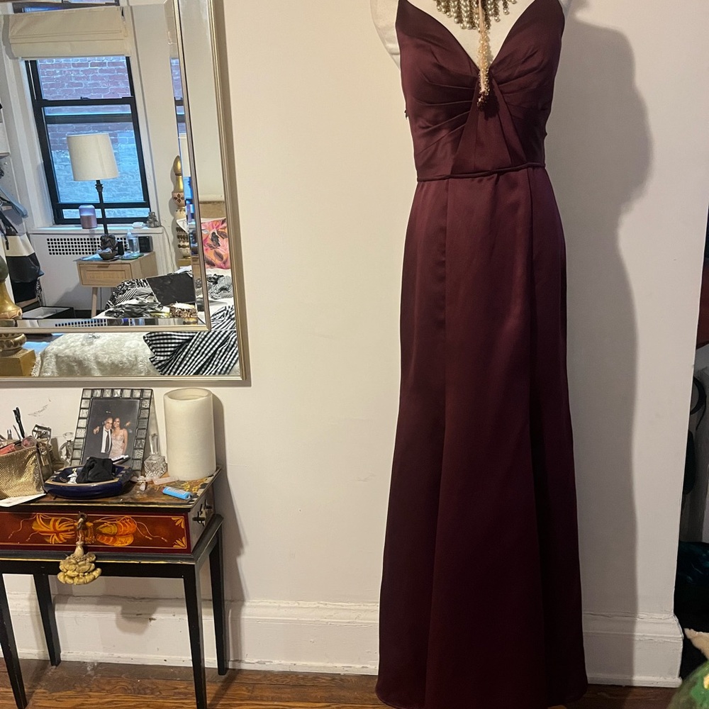 Elegant Burgundy Evening Gown